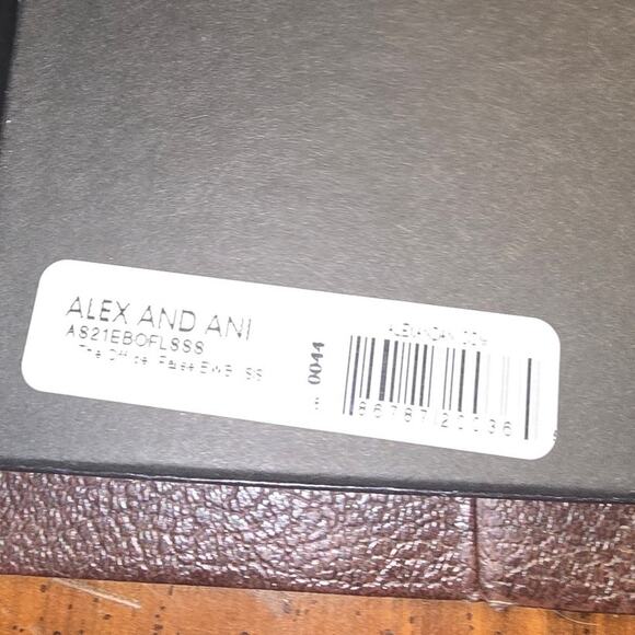 2 ALEX & ANI Gold tone Inline Bar THE OFFICE Collectible Bangle Expandable NIB - Picture 5 of 10